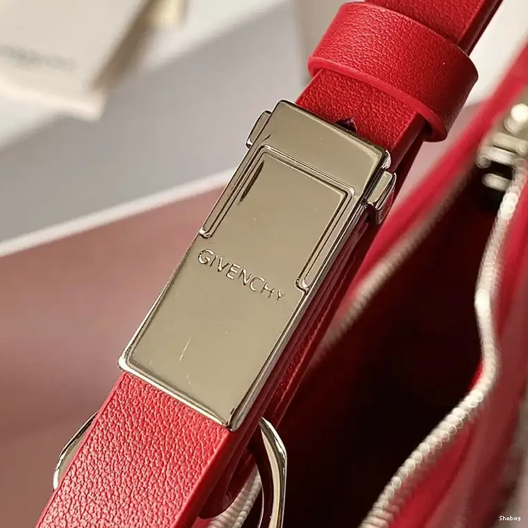 2206RF0004 Givenchy Bag 0711